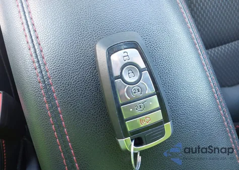 2024 Ford Escape St-Line z USA, uszkodzony, nr VIN 1FMCU0MZ5RUA81945